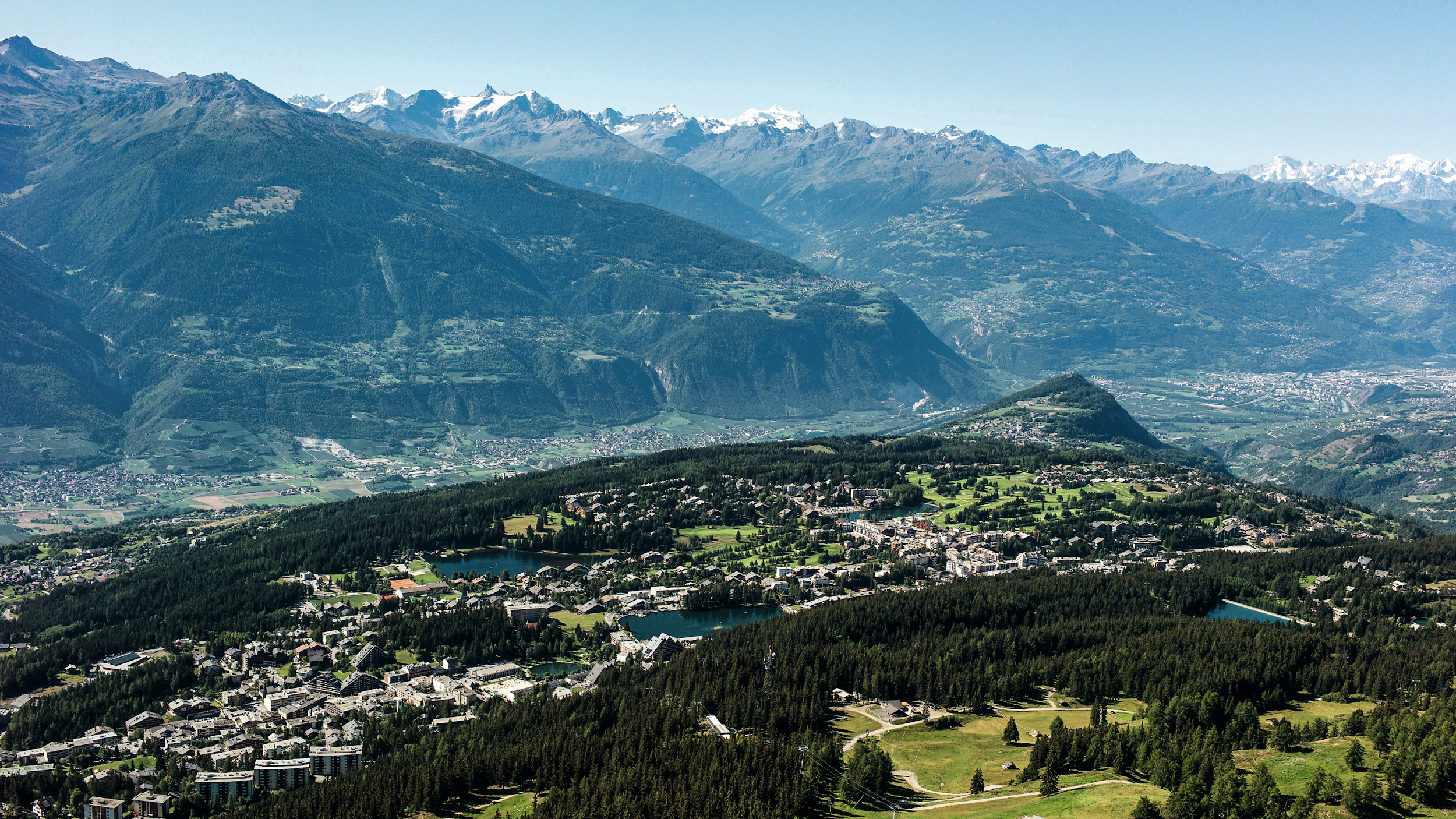 Cran montana mountain view